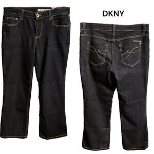 DKNY Jeans Women's Size 8P Soho Boot Cut Blue Denim Dark Wash 28 Inseam
